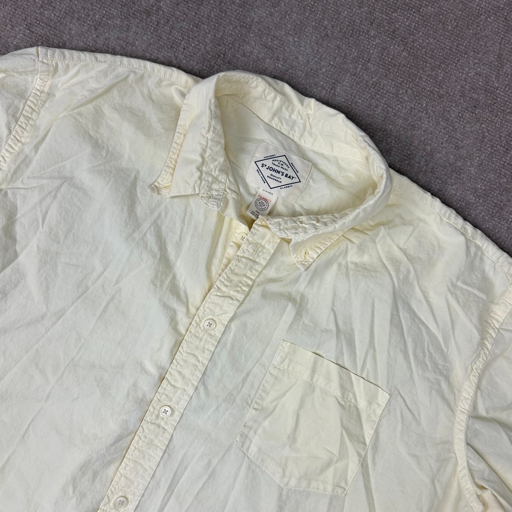 St. John's Bay Classic Fit Shirt Mens 2XL Ivory Cotton Short Sleeve Button Down